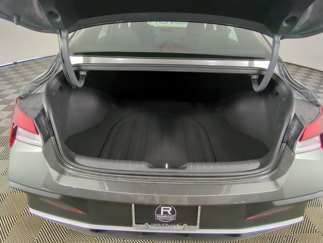 New 2026 Hyundai Elantra Sport FWD image 35