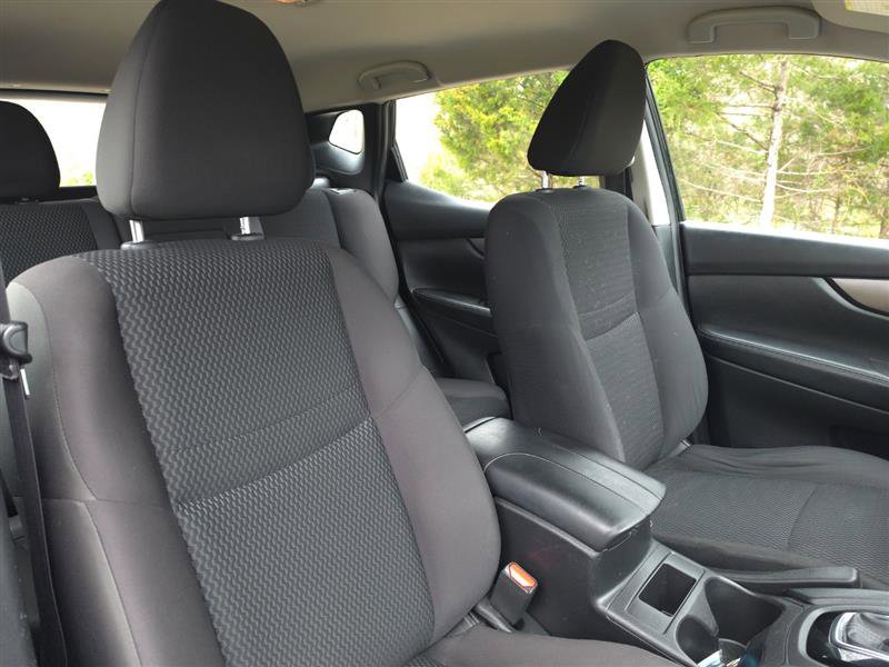 Used 2018 Nissan Rogue Sport S AWD/4WD image 28