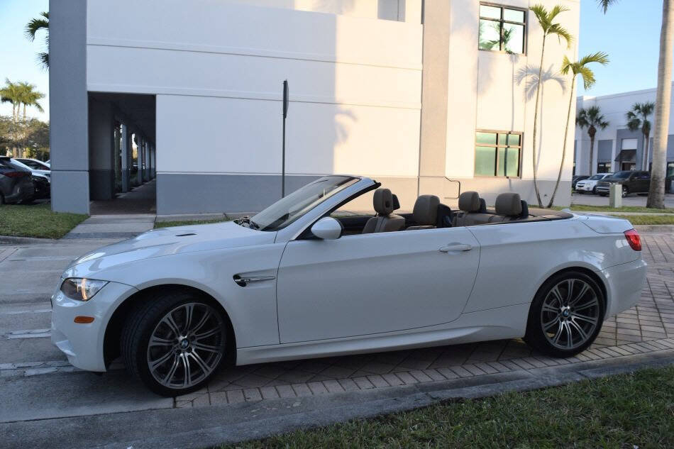 Used 2011 BMW M3 Convertible RWD image 41