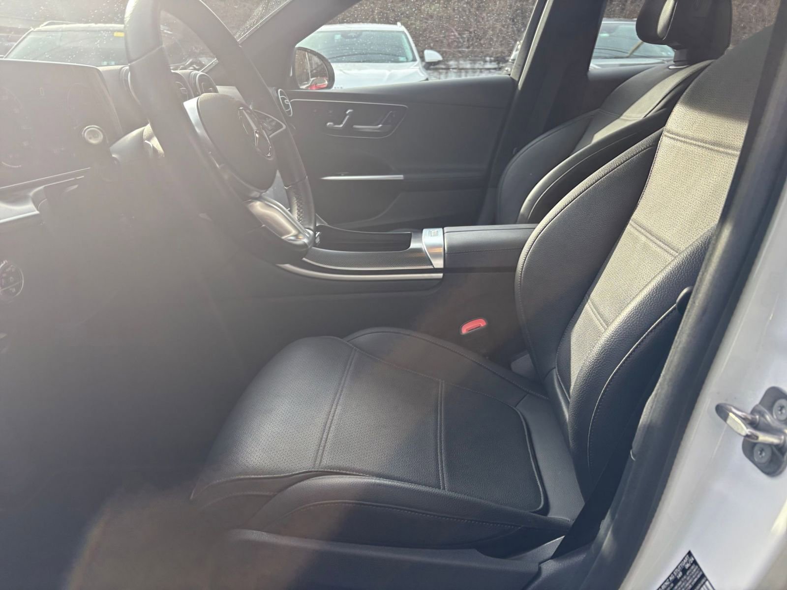 Used 2024 Mercedes-Benz C 300 Sedan image 37