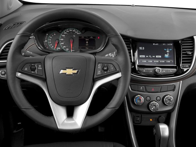 Used 2017 Chevrolet Trax LT w/ LT Convenience Package AWD/4WD image 10