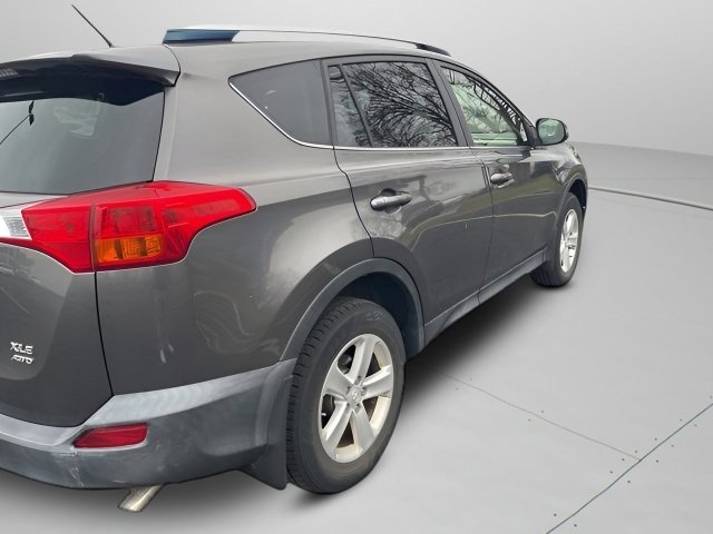 Used 2013 Toyota RAV4 XLE image 24