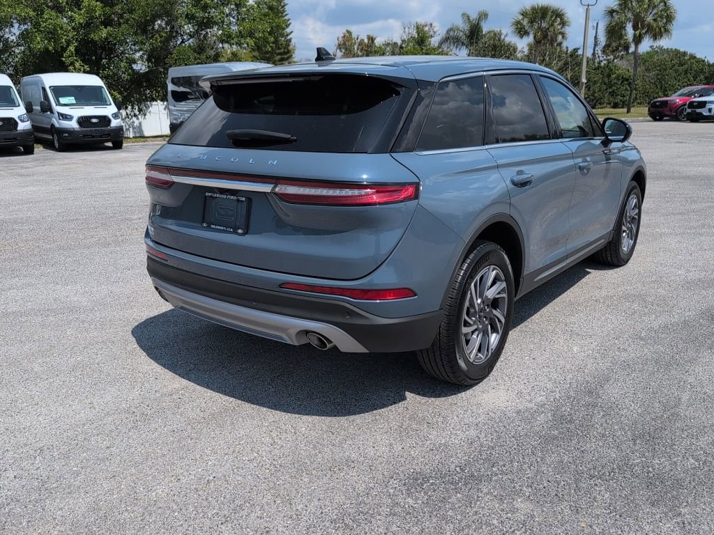 Used 2023 Lincoln Corsair FWD w/ Equipment Group 101A image 3