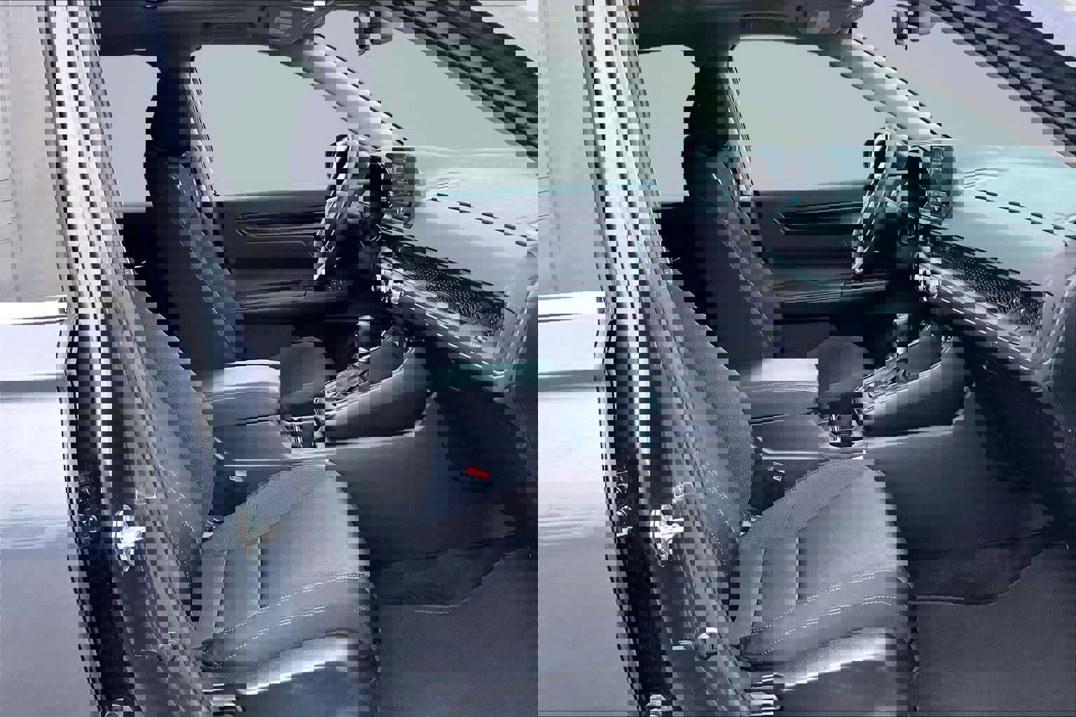 Used 2025 Honda CR-V EX image 14