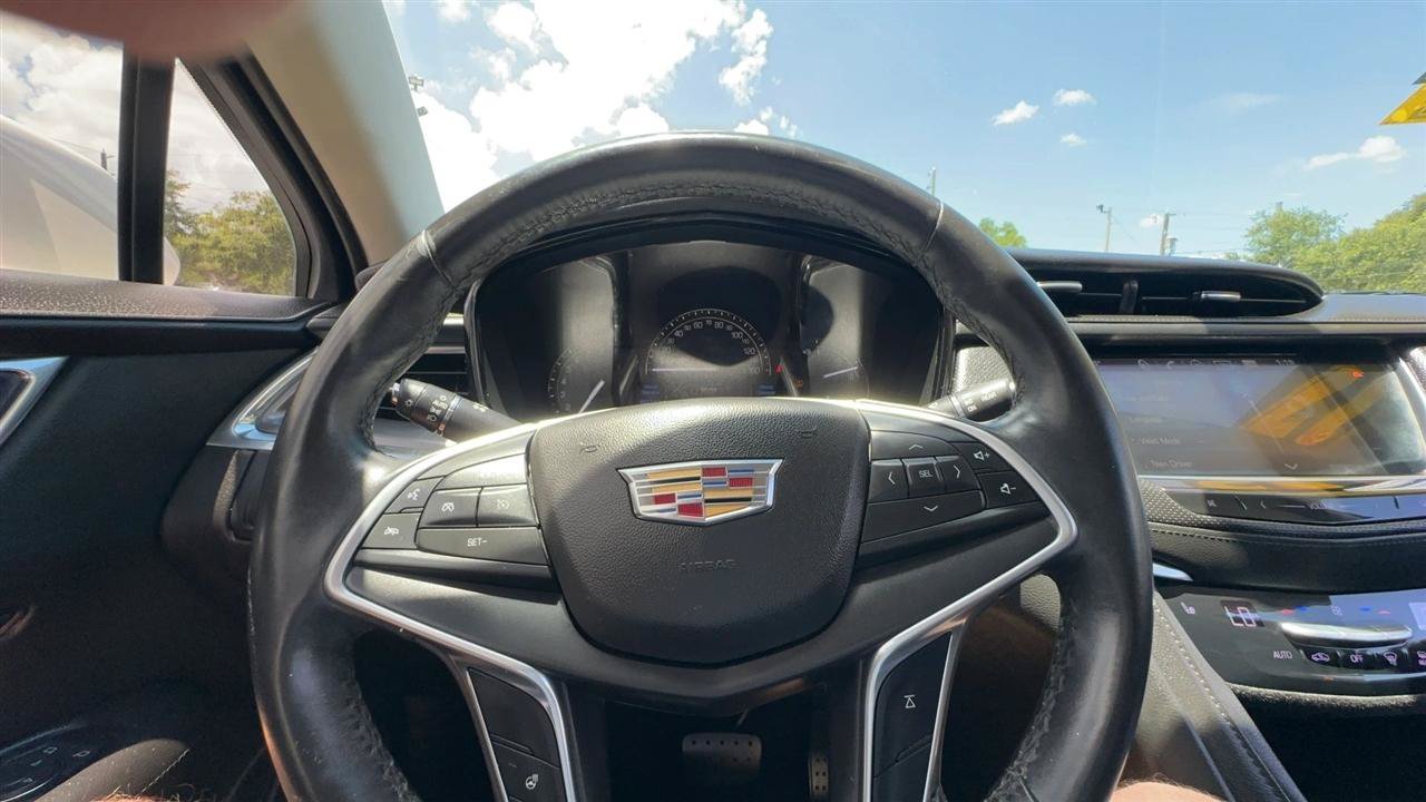 Used 2017 Cadillac XT5 Luxury FWD image 27