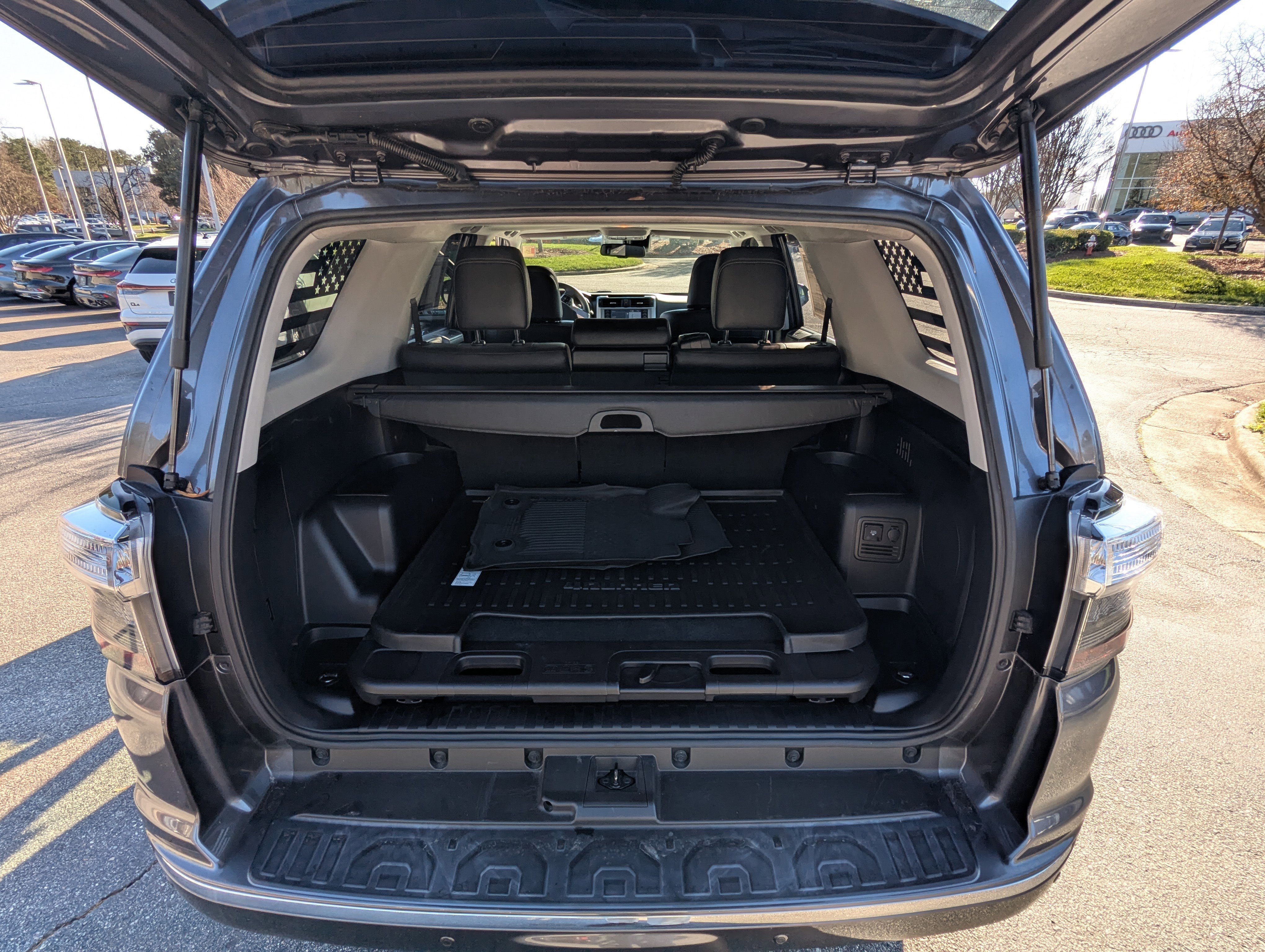 Used 2021 Toyota 4Runner Limited image 15