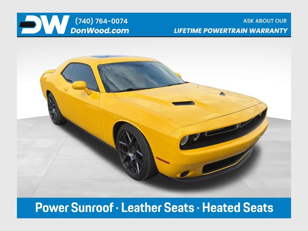 Used 2017 Dodge Challenger R/T Plus RWD image 1