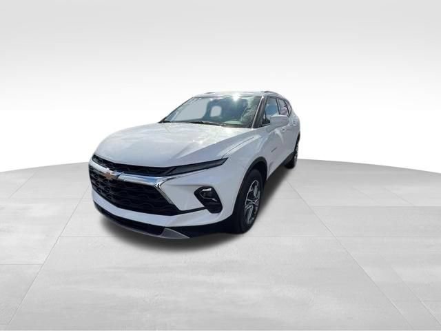 Certified 2024 Chevrolet Blazer LT w/ LPO, Floor Liner Package AWD/4WD image 3