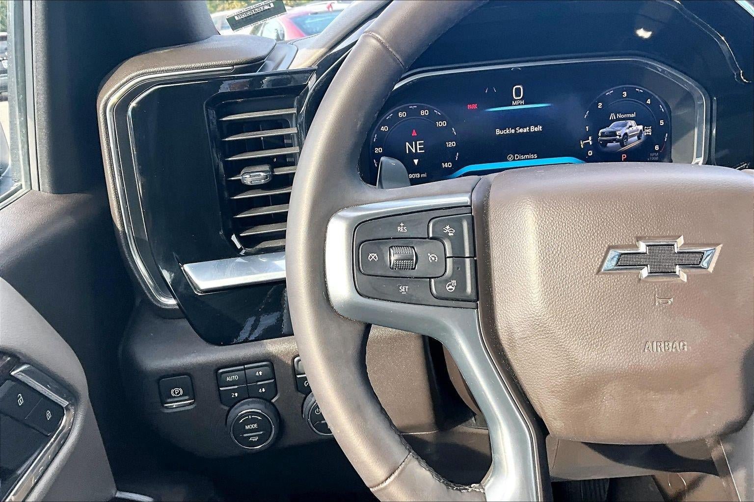 Used 2026 Chevrolet Silverado 1500 LT Trail Boss w/ Convenience Package II AWD/4WD image 16