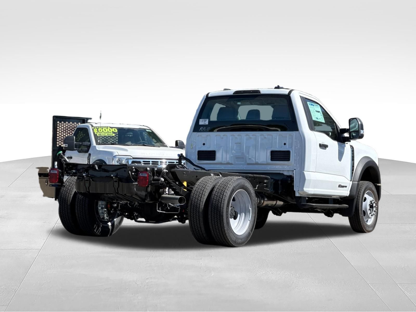 New 2026 Ford F550 2WD Regular Cab Super Duty w/ XL Chrome Package image 3