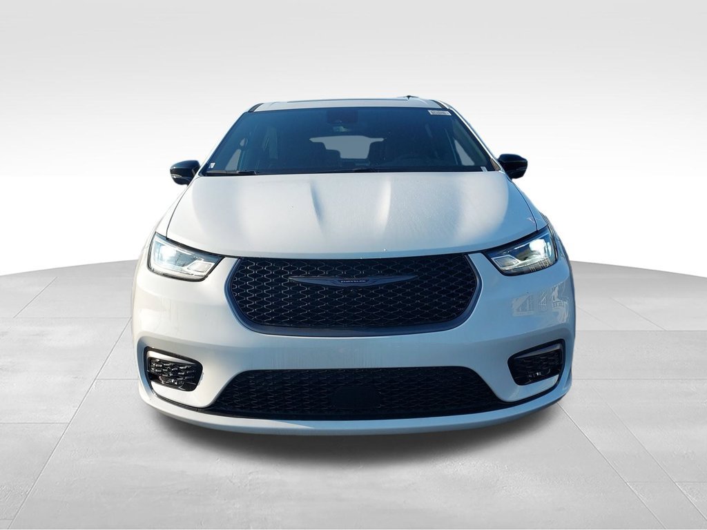 New 2026 Chrysler Pacifica Select FWD image 8