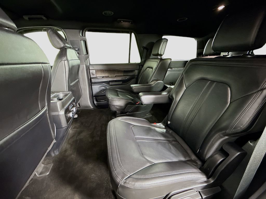 Used 2021 Ford Expedition Limited image 11