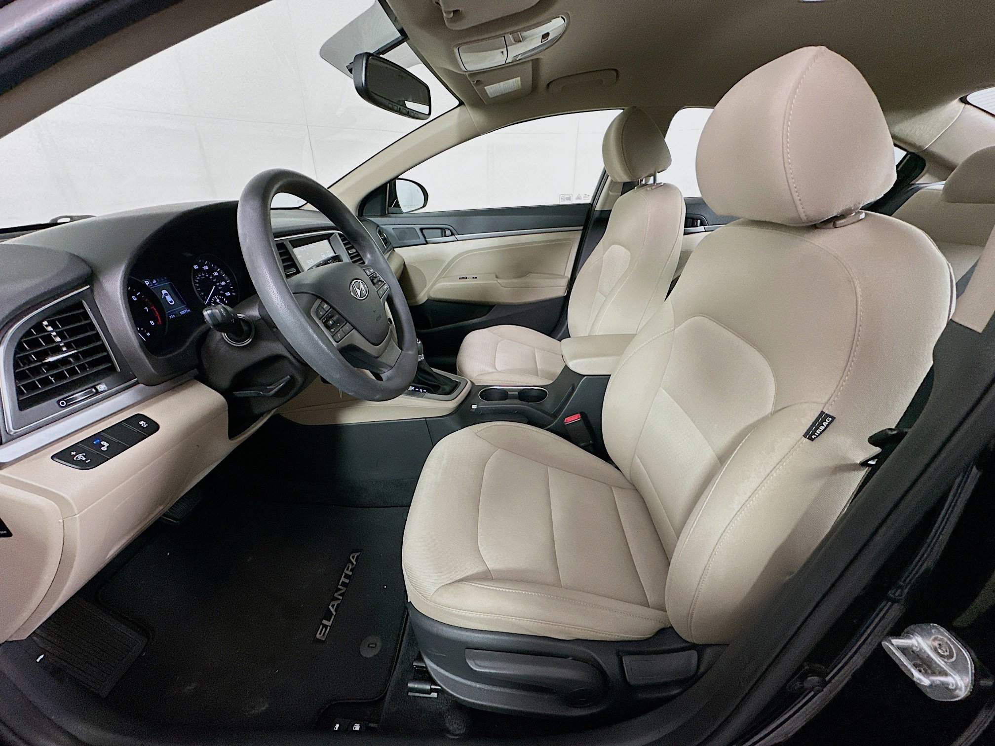 Used 2018 Hyundai Elantra SEL image 13