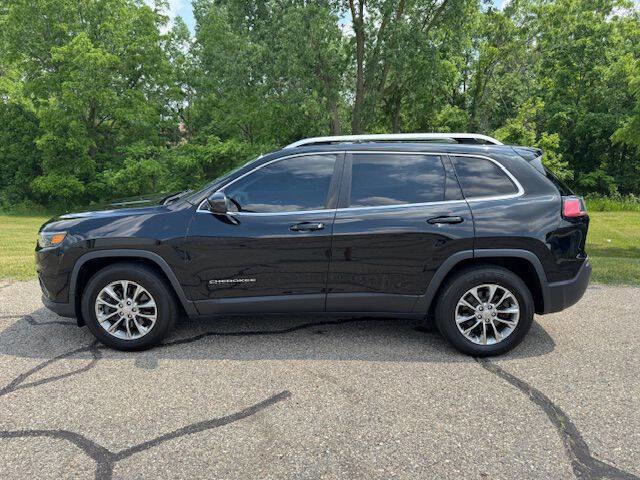 Used 2019 Jeep Cherokee Latitude Plus w/ Comfort/Convenience Group image 5