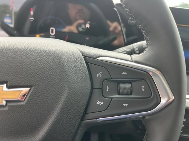 New 2026 Chevrolet Trax LT w/ Sunroof Package FWD image 18