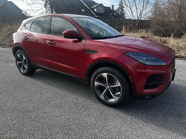 Used 2022 Jaguar E-PACE SE image 3