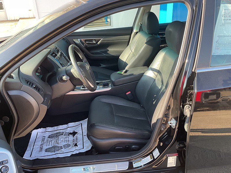 Used 2015 Nissan Altima 2.5 SL w/ Technology Package FWD image 10
