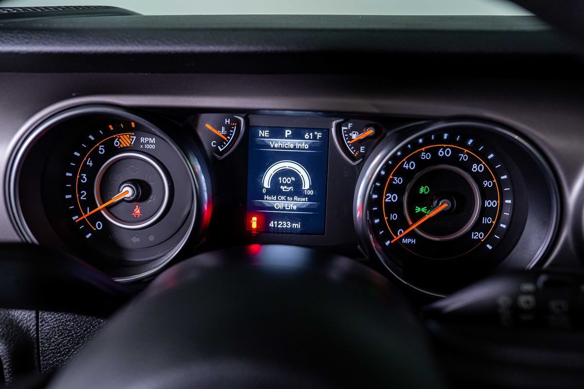 Used 2020 Jeep Wrangler Sport AWD/4WD image 23