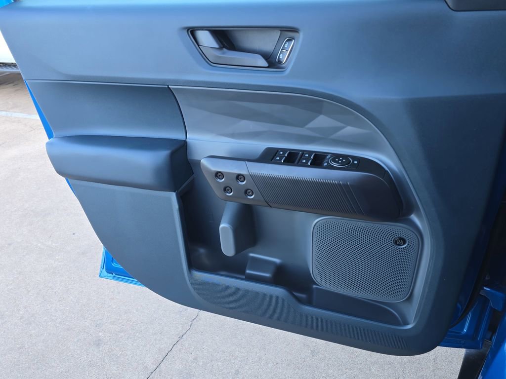 New 2026 Ford Maverick Lariat w/ Black Appearance Package image 32