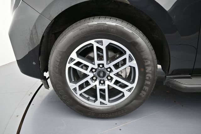 Certified 2025 Ford Expedition Max Active RWD image 10