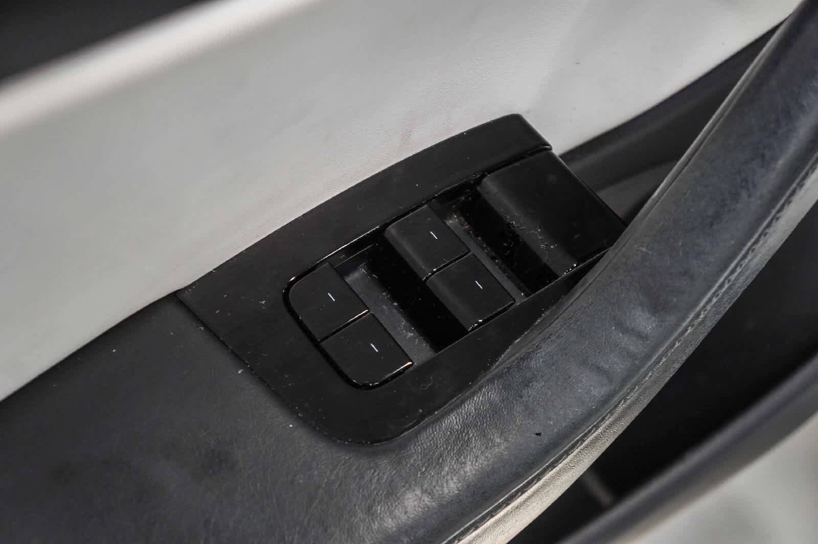 Used 2020 Tesla Model 3 Standard Range Plus RWD image 18