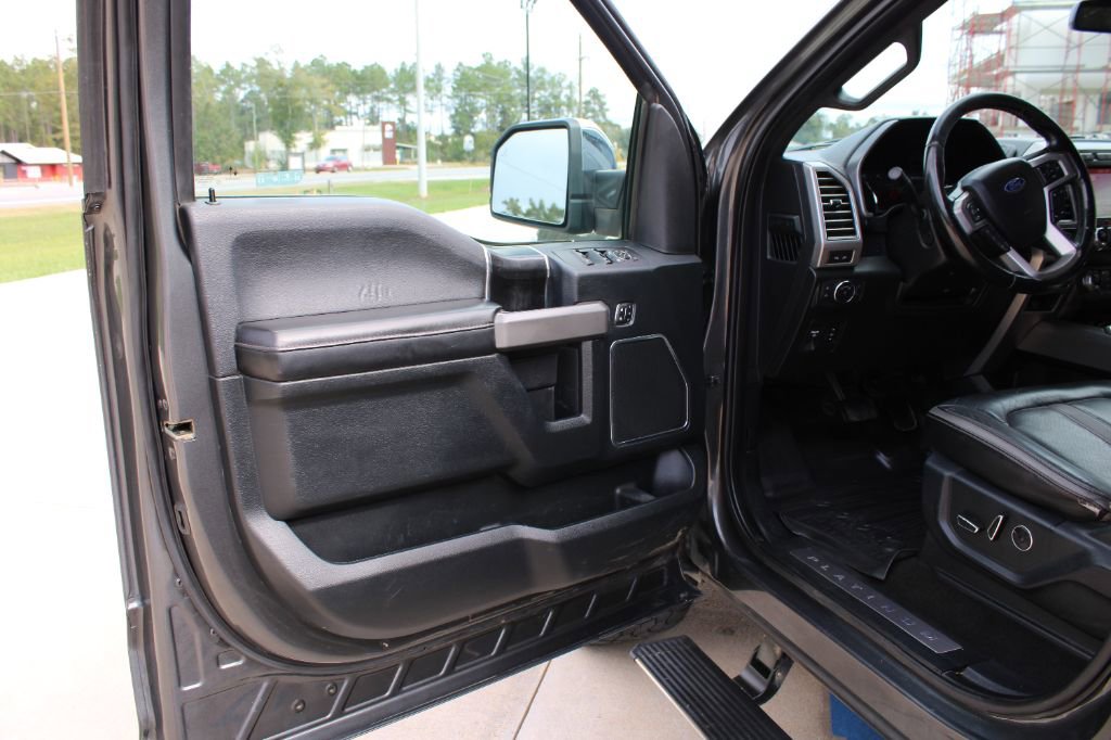 Used 2019 Ford F150 Platinum w/ Equipment Group 701A Luxury image 9