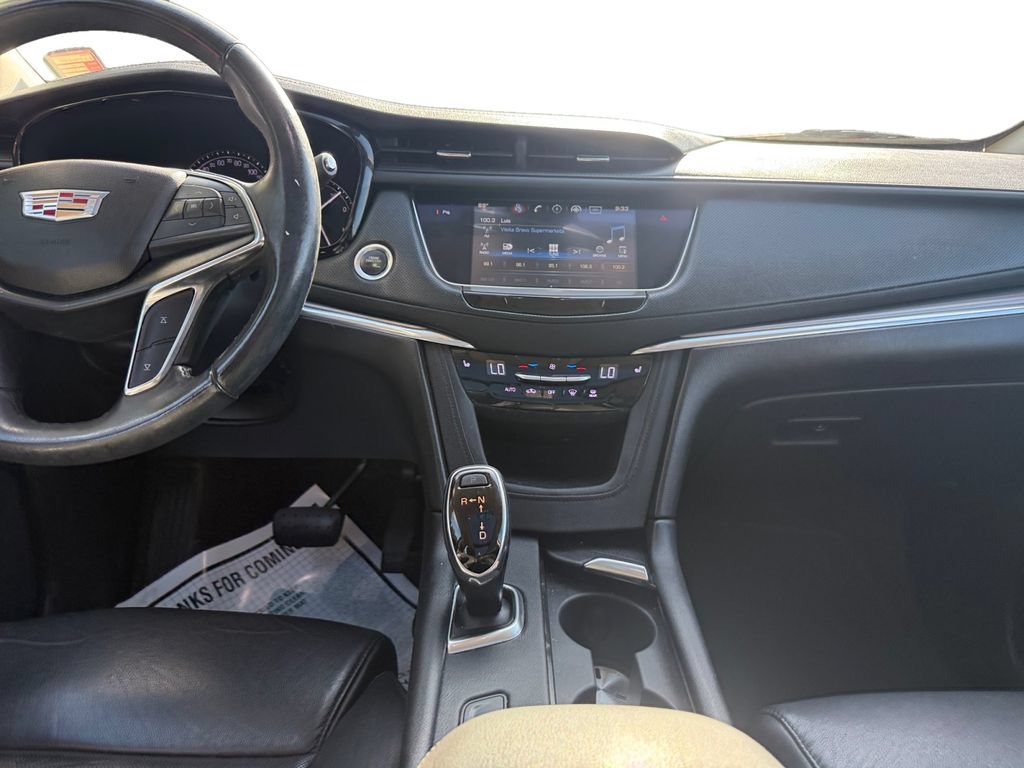 Used 2019 Cadillac XT5 Luxury FWD image 11