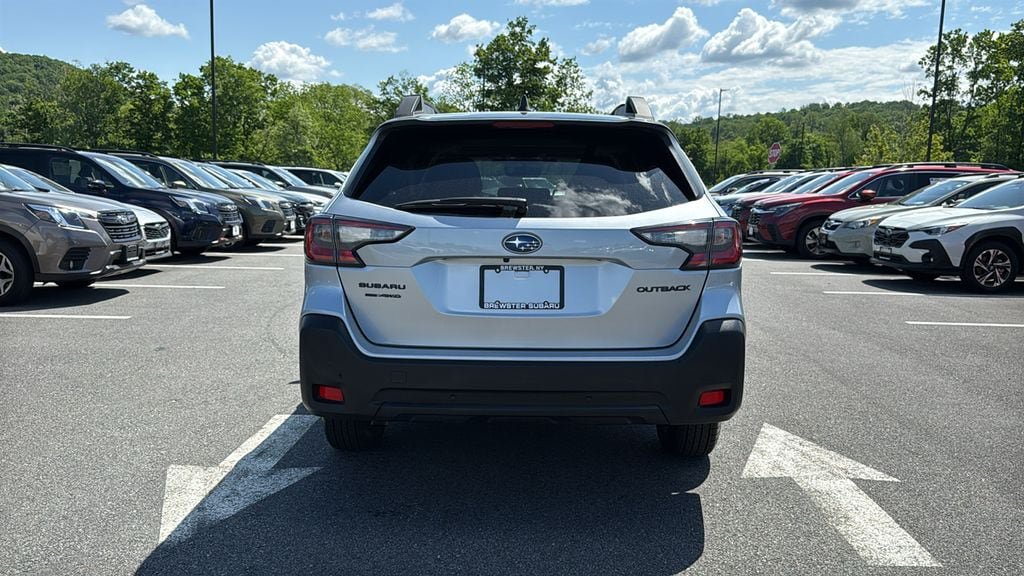 Certified 2025 Subaru Outback Onyx Edition AWD/4WD image 7