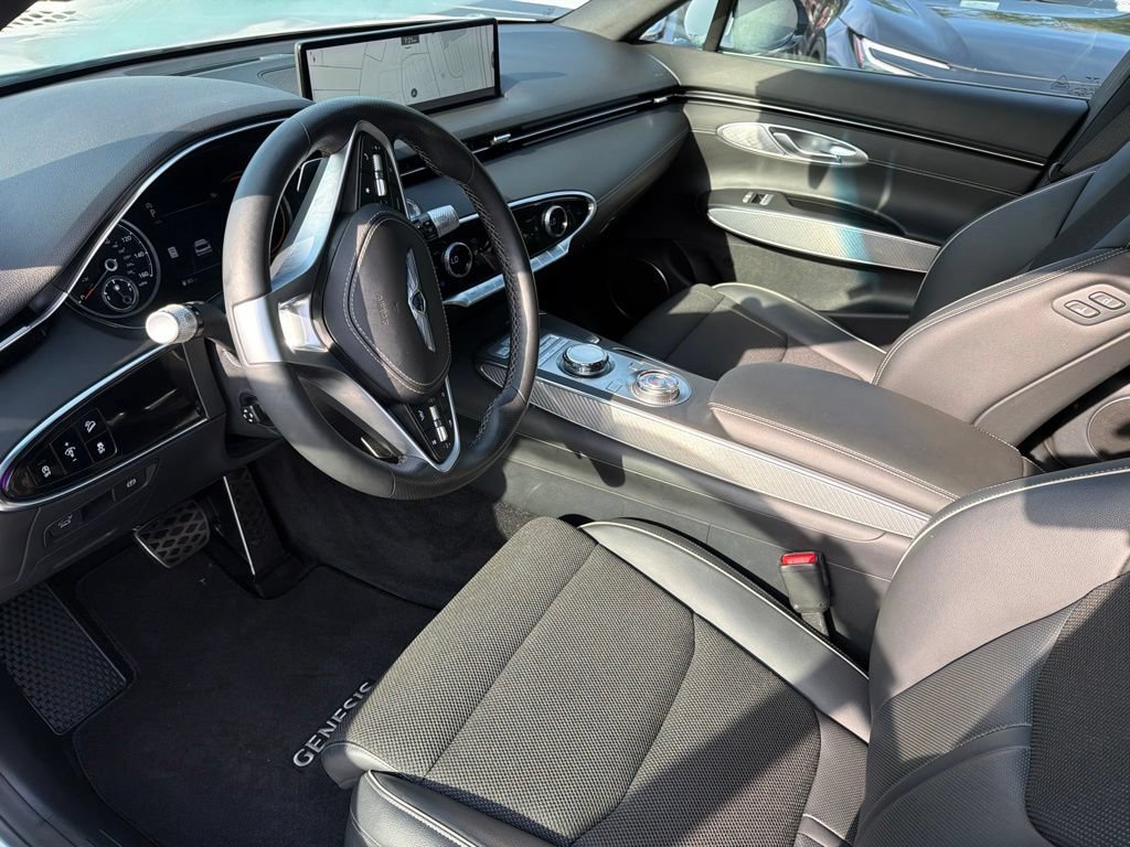 Used 2025 Genesis GV70 3.5T Sport AWD/4WD image 21