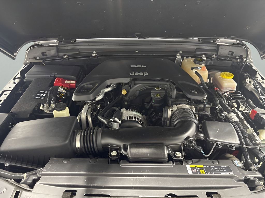 Used 2020 Jeep Wrangler Sport AWD/4WD image 18