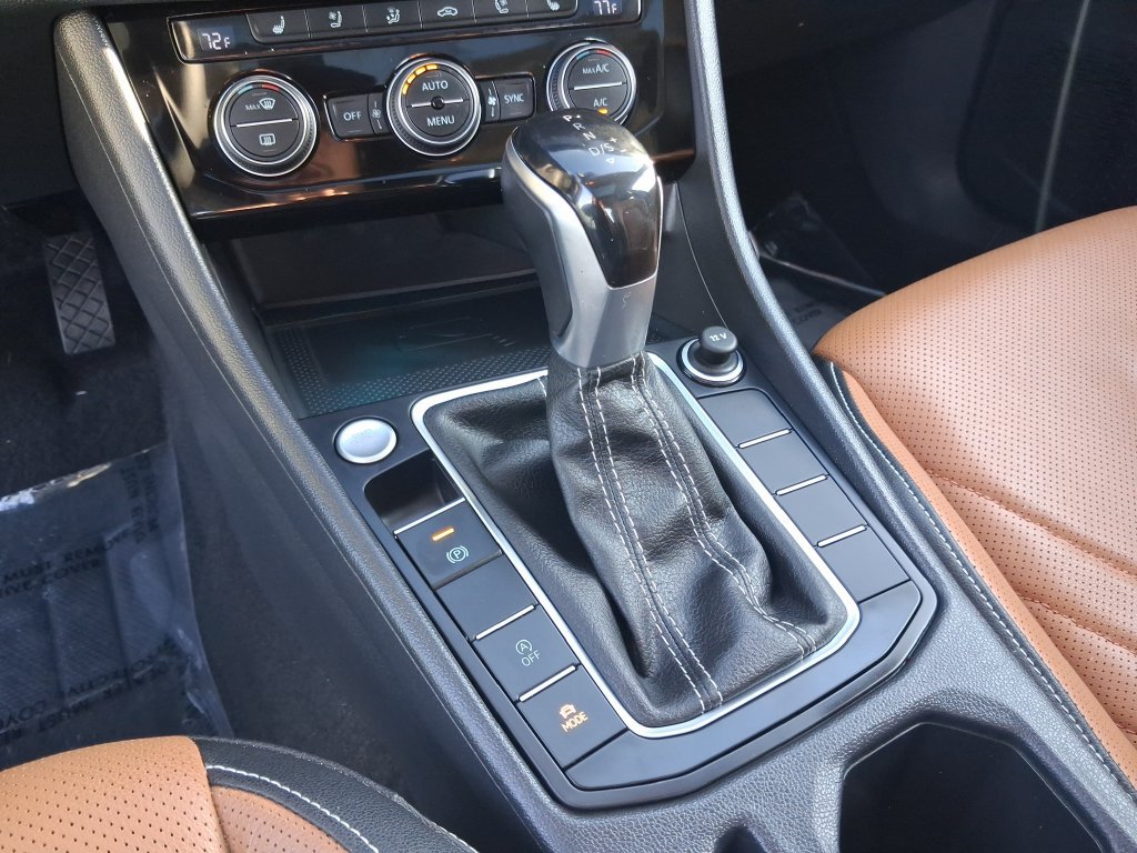 Certified 2024 Volkswagen Jetta SEL FWD image 24