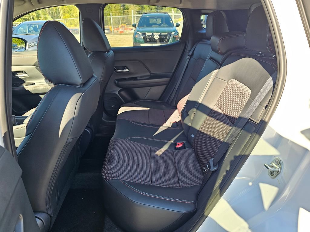 New 2026 Nissan Kicks SR w/ Cold Weather Package image 19