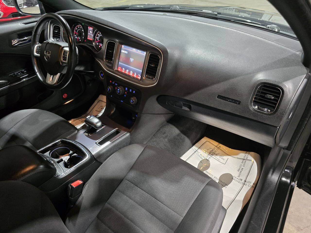 Used 2014 Dodge Charger SXT AWD/4WD image 32