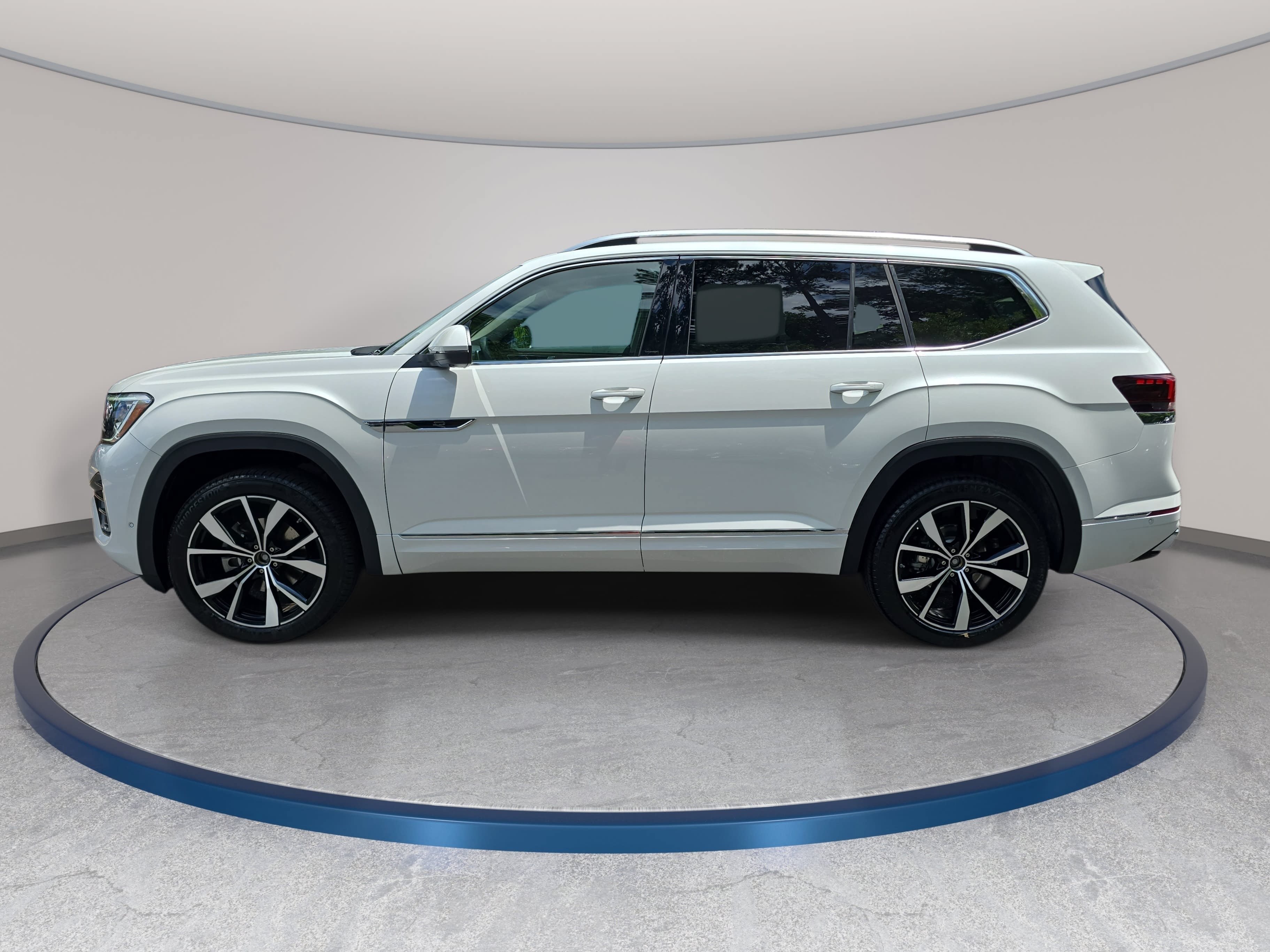 New 2026 Volkswagen Atlas SEL Premium R-Line AWD/4WD image 8