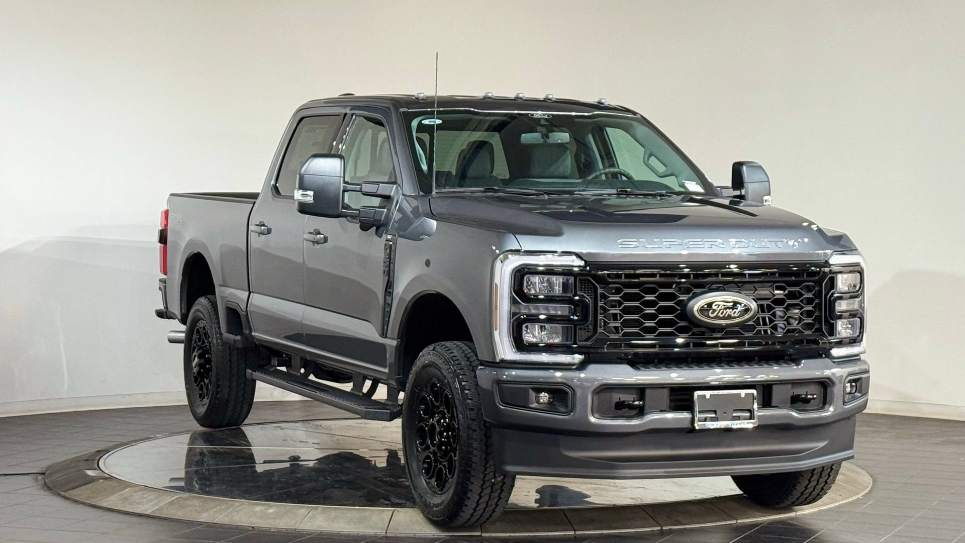 New 2026 Ford F350 XLT w/ XLT Premium Package AWD/4WD image 2