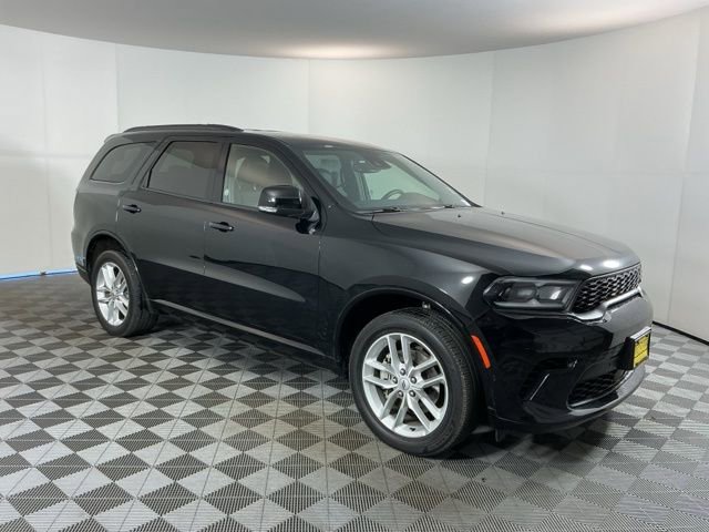 Used 2025 Dodge Durango GT image 3
