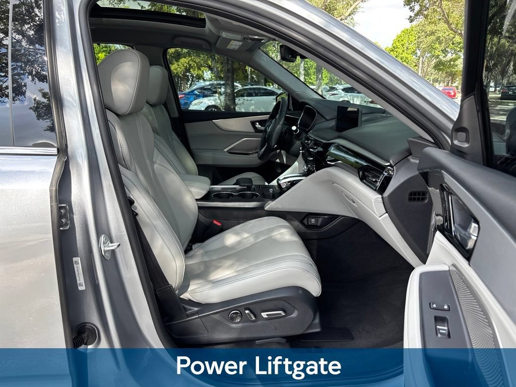 Used 2024 Acura MDX w/ Technology Package FWD image 16