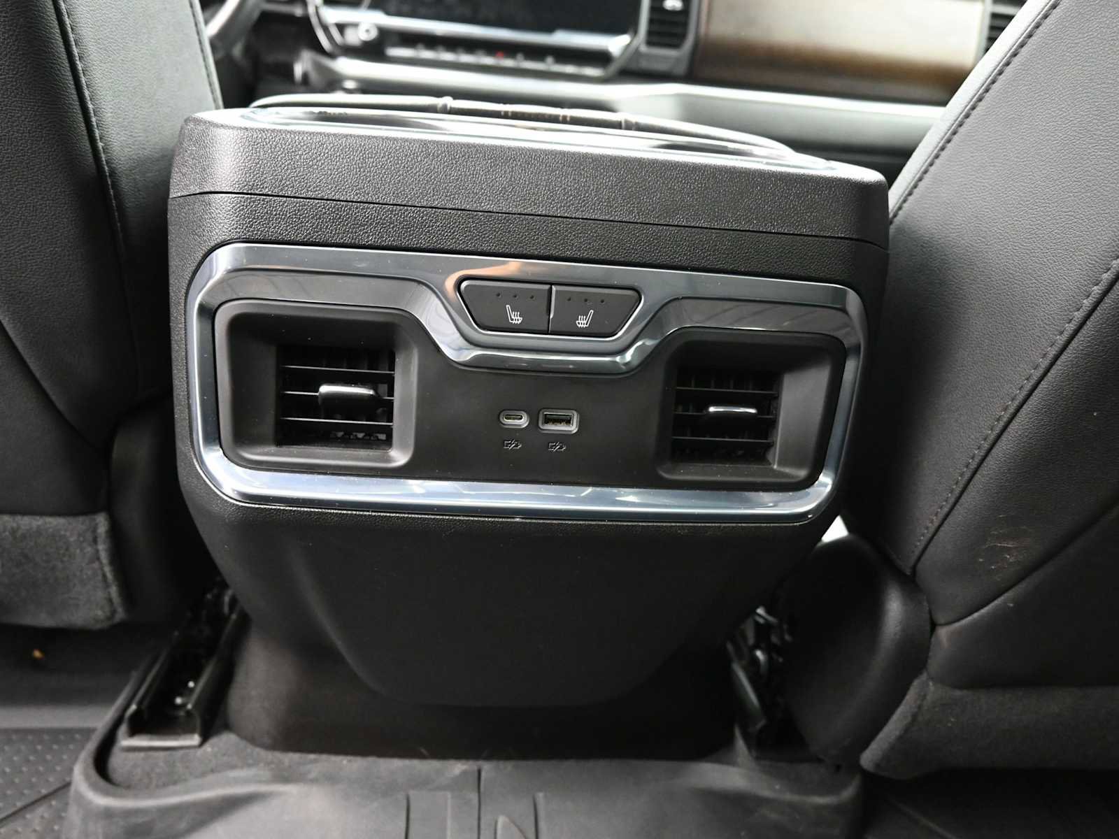 Used 2024 Chevrolet Silverado 1500 High Country image 27