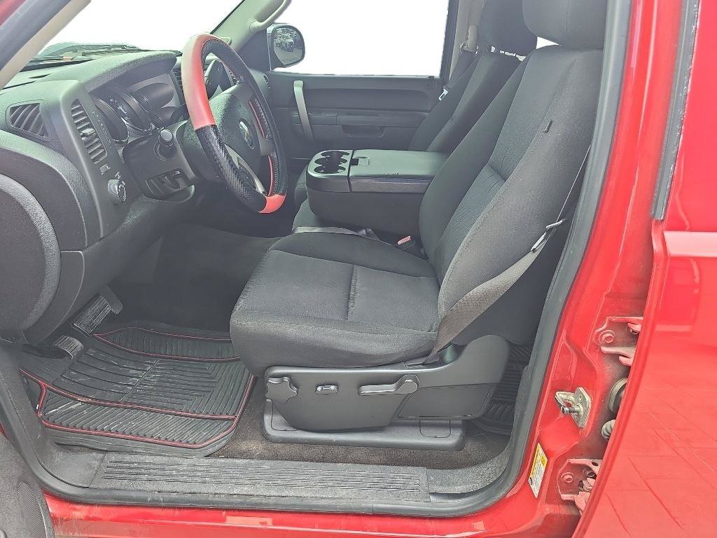 Used 2011 Chevrolet Silverado 1500 LT w/ Texas Edition RWD image 13