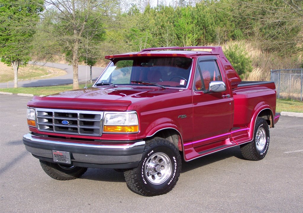 Used 1992 Ford F150 4x4 Regular Cab image 1