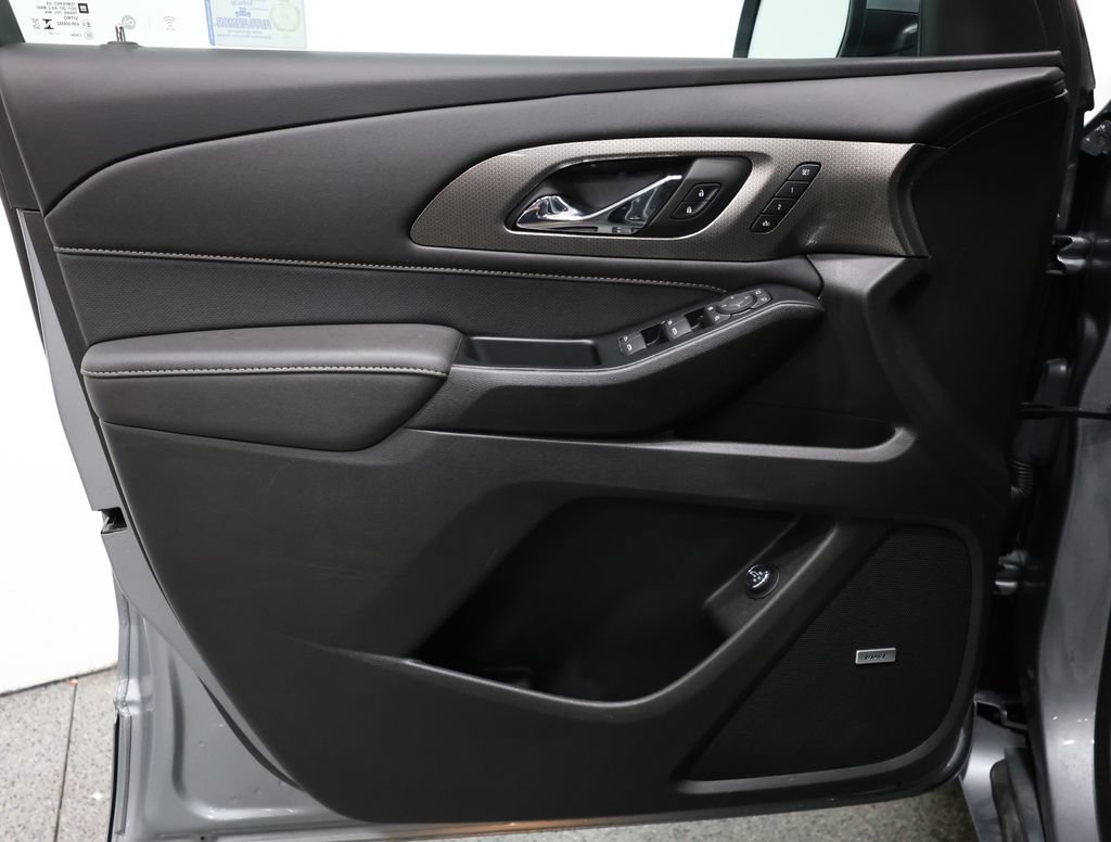 Used 2023 Chevrolet Traverse Premier AWD/4WD image 12