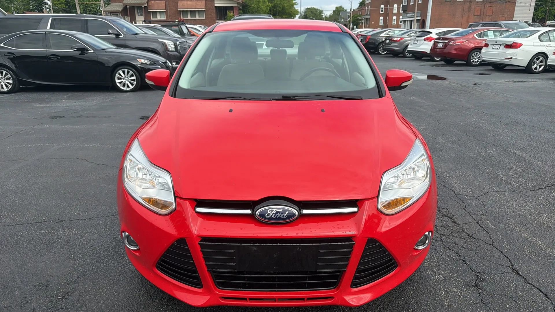 Used 2012 Ford Focus SEL FWD image 2