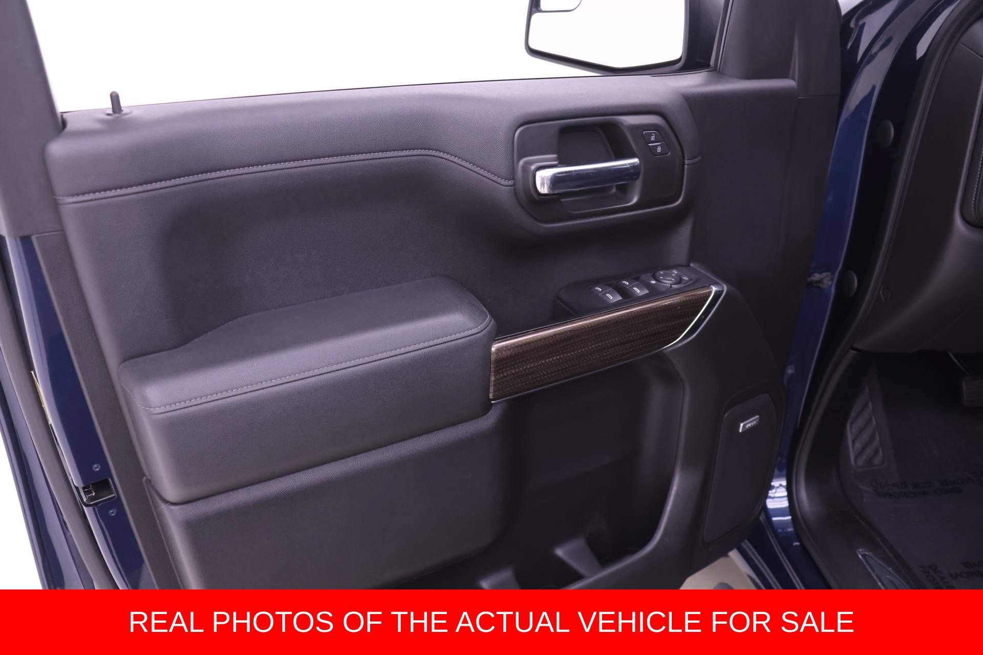 Used 2020 Chevrolet Silverado 1500 RST AWD/4WD image 9