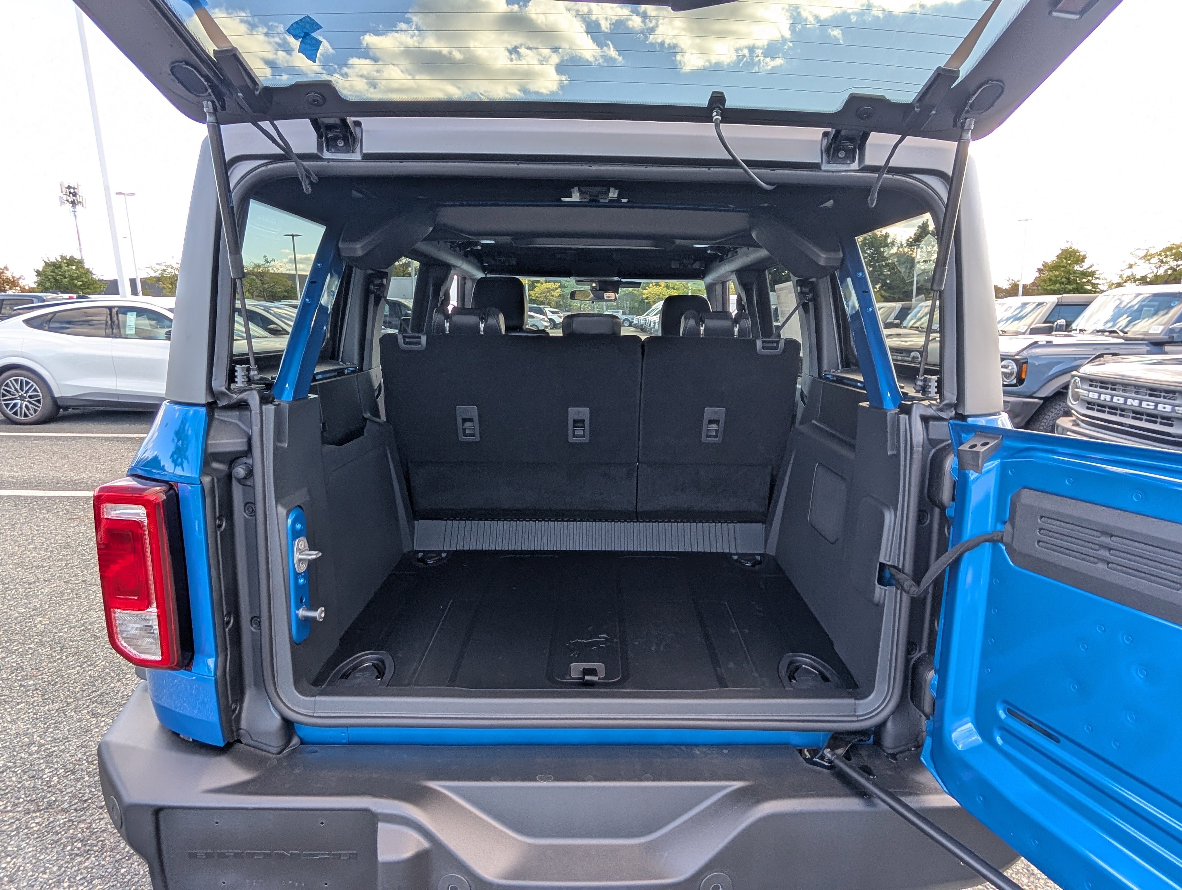 New 2025 Ford Bronco Big Bend image 9