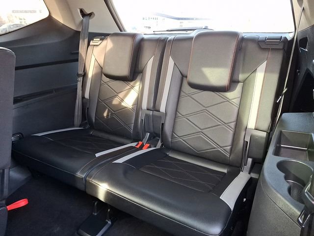 Used 2024 Volkswagen Atlas Peak Edition SEL image 11