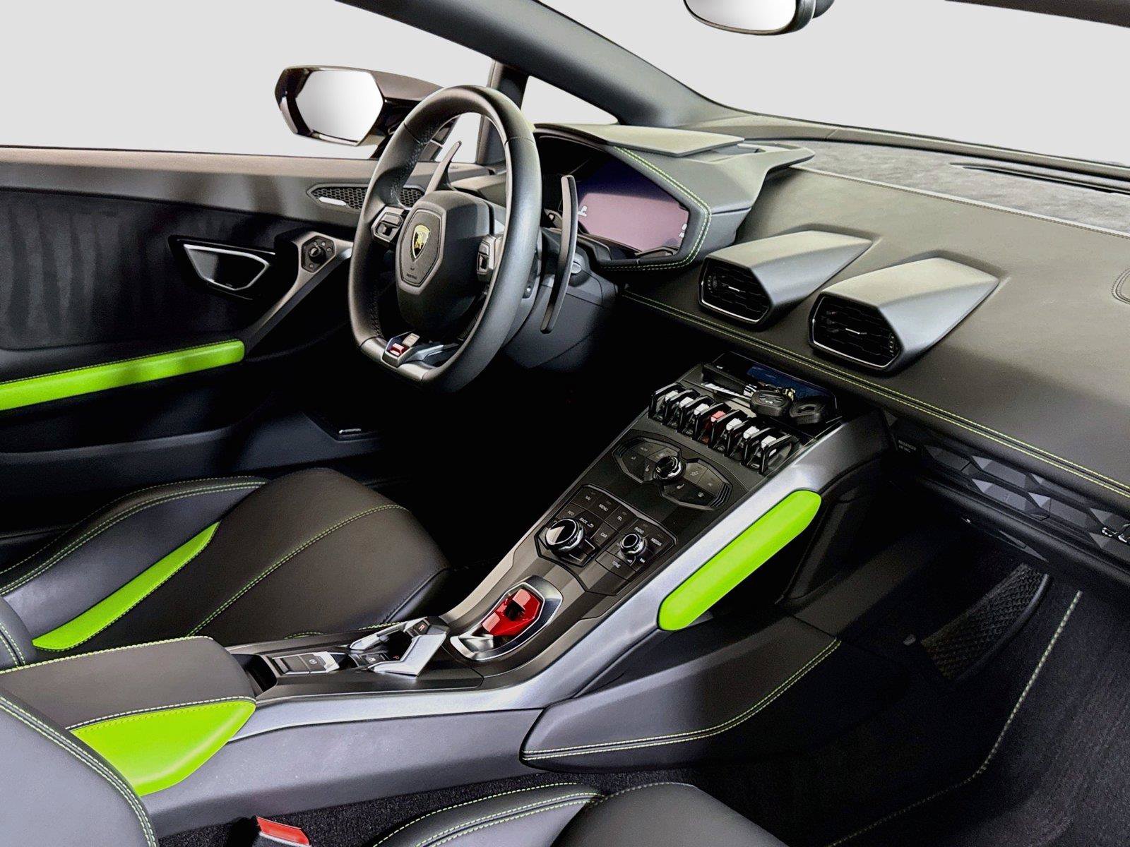 Used 2017 Lamborghini Huracan LP 580-2 RWD image 25