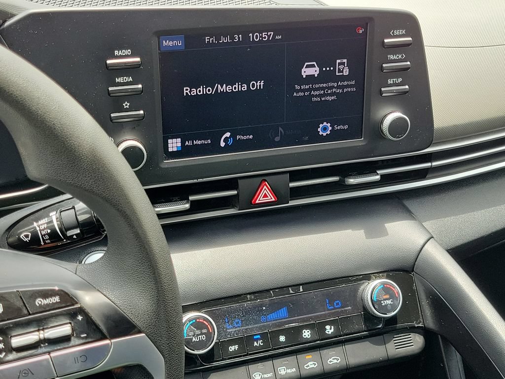 Used 2023 Hyundai Elantra SEL FWD image 30