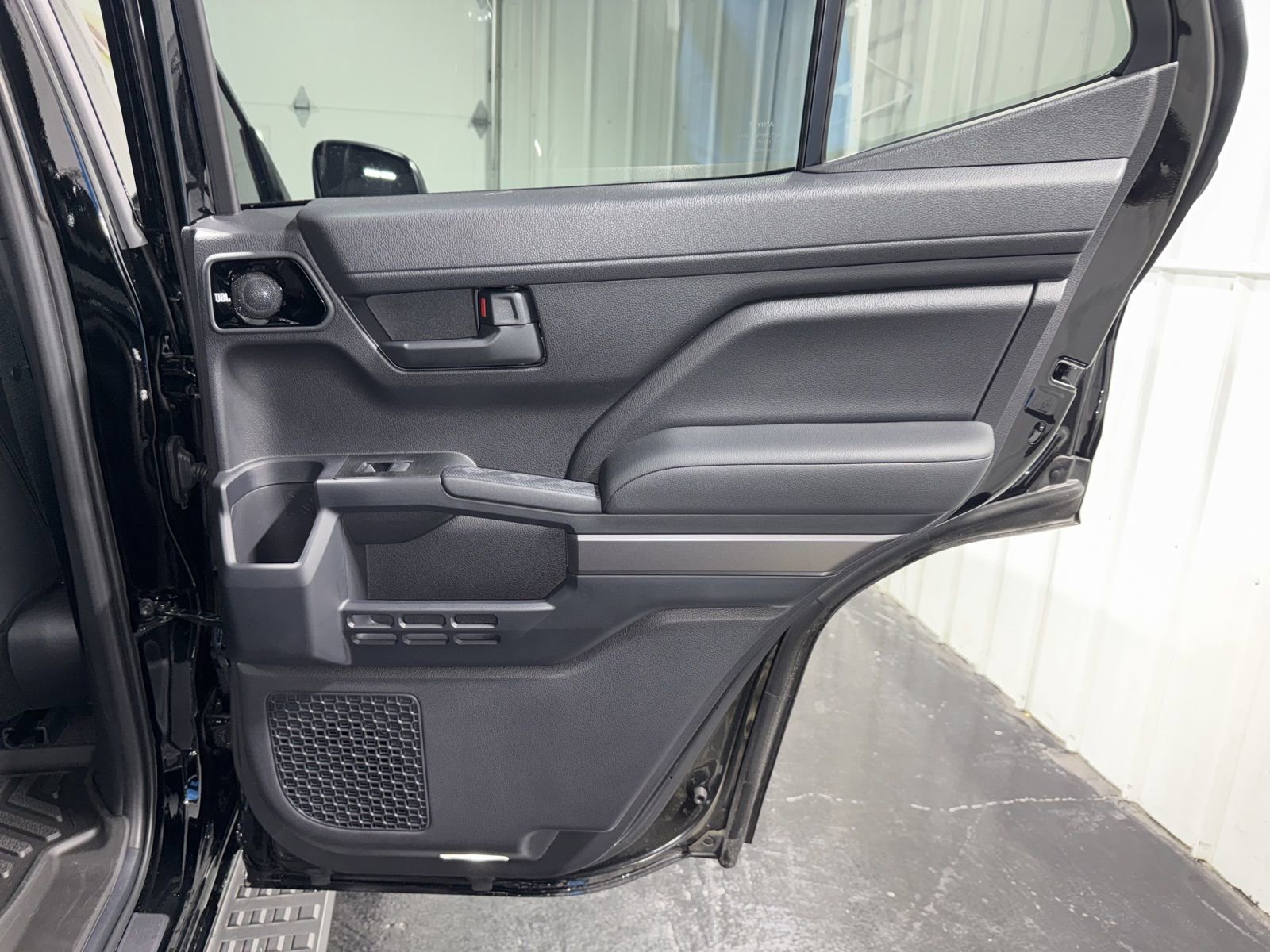 Used 2026 Toyota 4Runner TRD Off-Road Premium AWD/4WD image 15