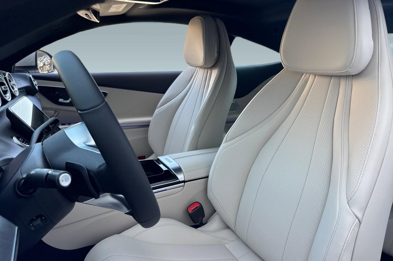 New 2026 Mercedes-Benz CLE 300 4MATIC Coupe image 19