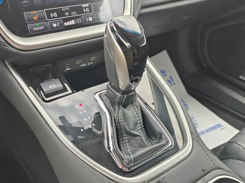 Used 2022 Subaru Outback Limited image 39
